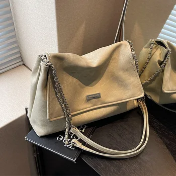 Дамска чанта с голям капацитет 2023, есен /зима, нова мода нишевая дамски текстурная чанта през рамо с веригата с едно рамо
