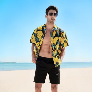 Нова мъжка риза Ежедневната мъжка риза в хавайски стил на Хонг Конг Цвят тенденция на почивки с къс ръкав