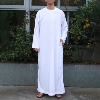 Халат мюсюлмани в ислямския етнически стил, свободен, прост, обикновен, удобен халат за баня от арабски произход с дълги ръкави, унисекс